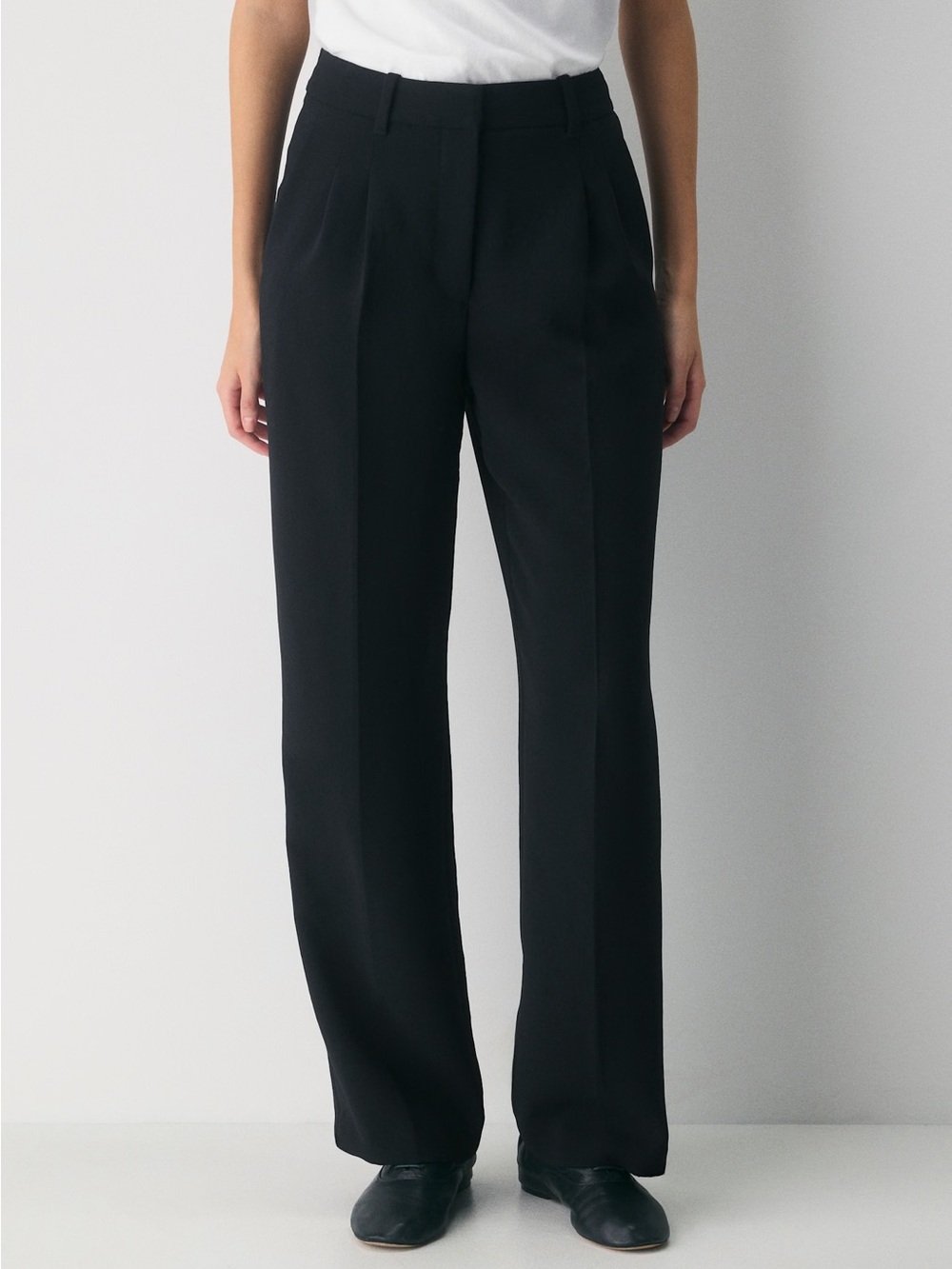 Aritzia The Effortless Pant- Crepette NEW Sz 2